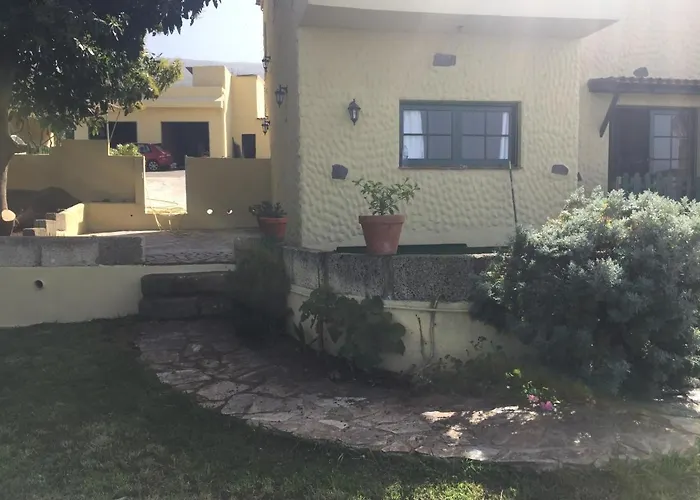 Casitas Las Uvas Y Las Vinas