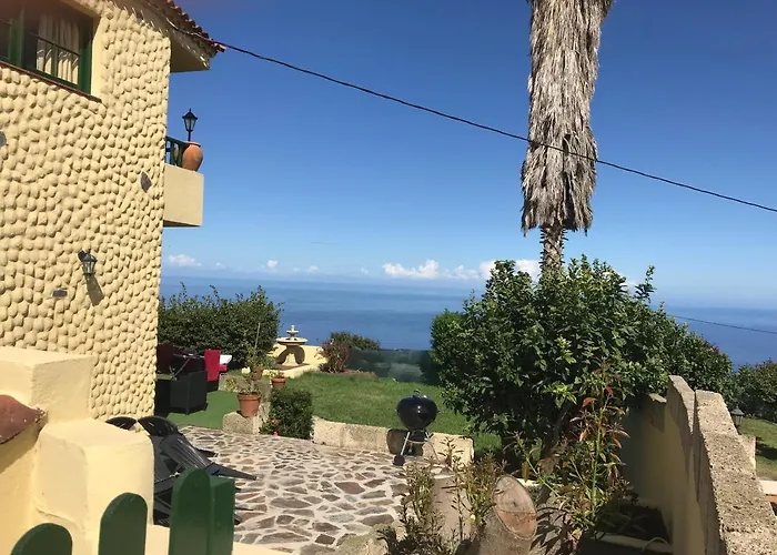 Casitas Las Uvas y las Viñas